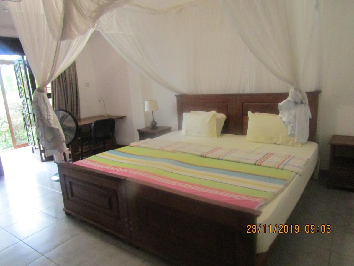 Hospitality Connect Bed & Breakfast Kampala Bagian luar foto